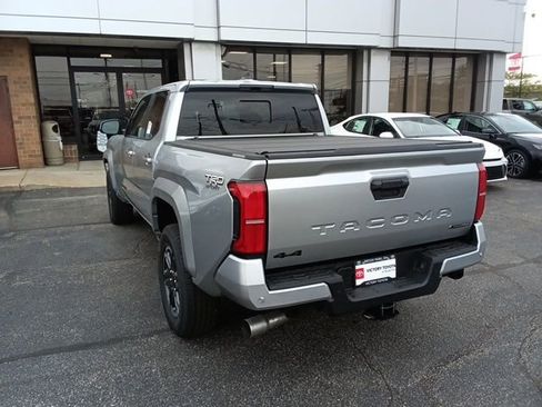 New 2025 Toyota Tacoma TRD Sport image 6