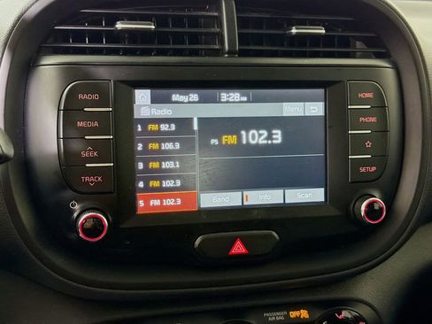 Used 2021 Kia Soul GT-Line FWD image 16