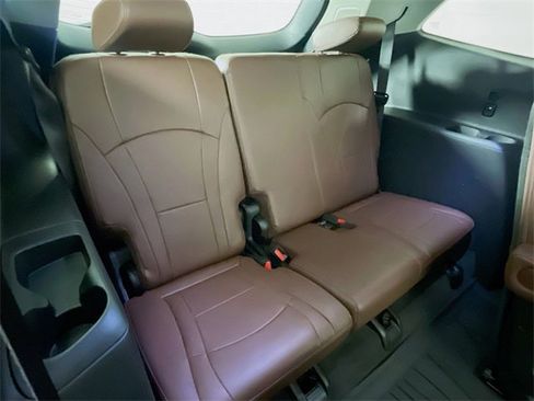 Used 2018 Buick Enclave Avenir w/ Avenir Technology Package image 30