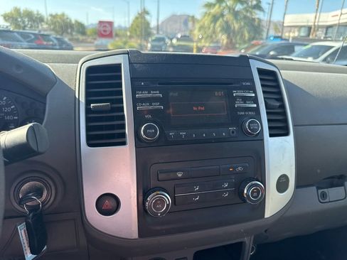 Used 2014 Nissan Frontier SV RWD image 23