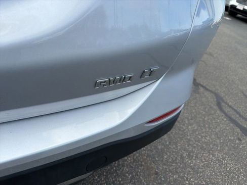 Used 2022 Chevrolet Equinox LT image 4