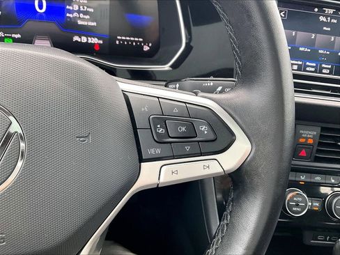 Used 2023 Volkswagen Jetta SE FWD image 23