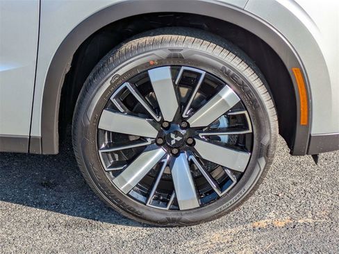 New 2026 Mitsubishi Outlander SE image 11