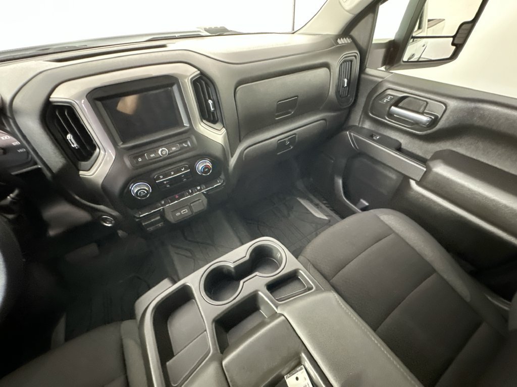 Used 2026 Chevrolet Silverado 2500 Custom AWD/4WD image 11