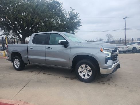 Used 2025 Chevrolet Silverado 1500 LT image 1