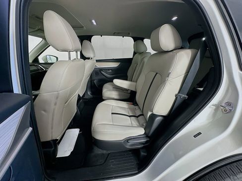 Certified 2024 MAZDA CX-90 3.3 Turbo w/ Preferred Plus AWD/4WD image 31