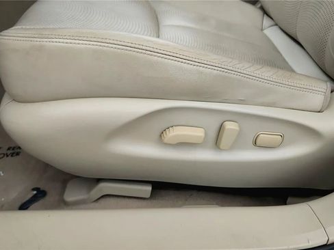 Used 2016 INFINITI Q70 L 3.7 AWD/4WD image 29