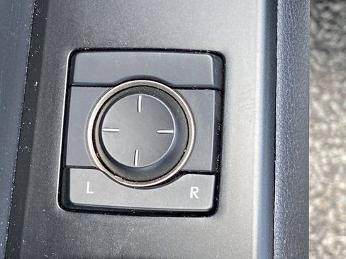 Used 2020 Lexus UX 250h w/ Premium Package AWD/4WD image 18