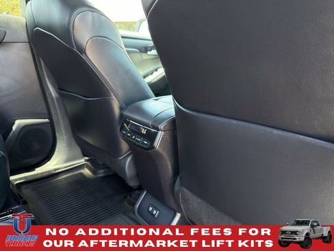 Used 2021 Toyota Highlander XSE AWD/4WD image 26
