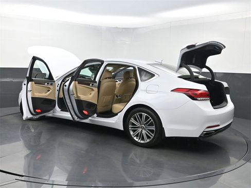 Used 2018 Genesis G80 3.8 image 36