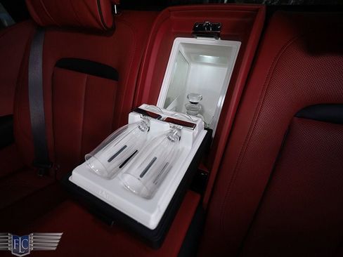 Used 2019 Rolls-Royce Cullinan image 21