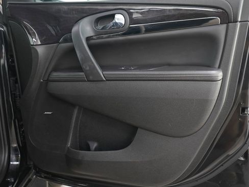 Used 2016 Buick Enclave Premium w/ Experience Buick Package FWD image 9