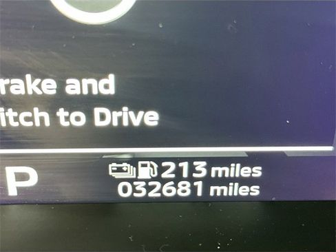 Used 2024 Mitsubishi Outlander SEL image 17