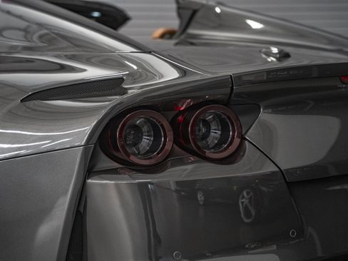 Used 2023 Ferrari 812 GTS RWD image 21