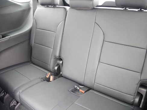 New 2026 Chevrolet Traverse High Country image 12