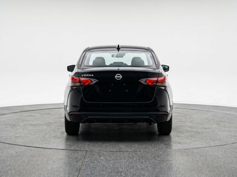 Used 2025 Nissan Versa SV image 7