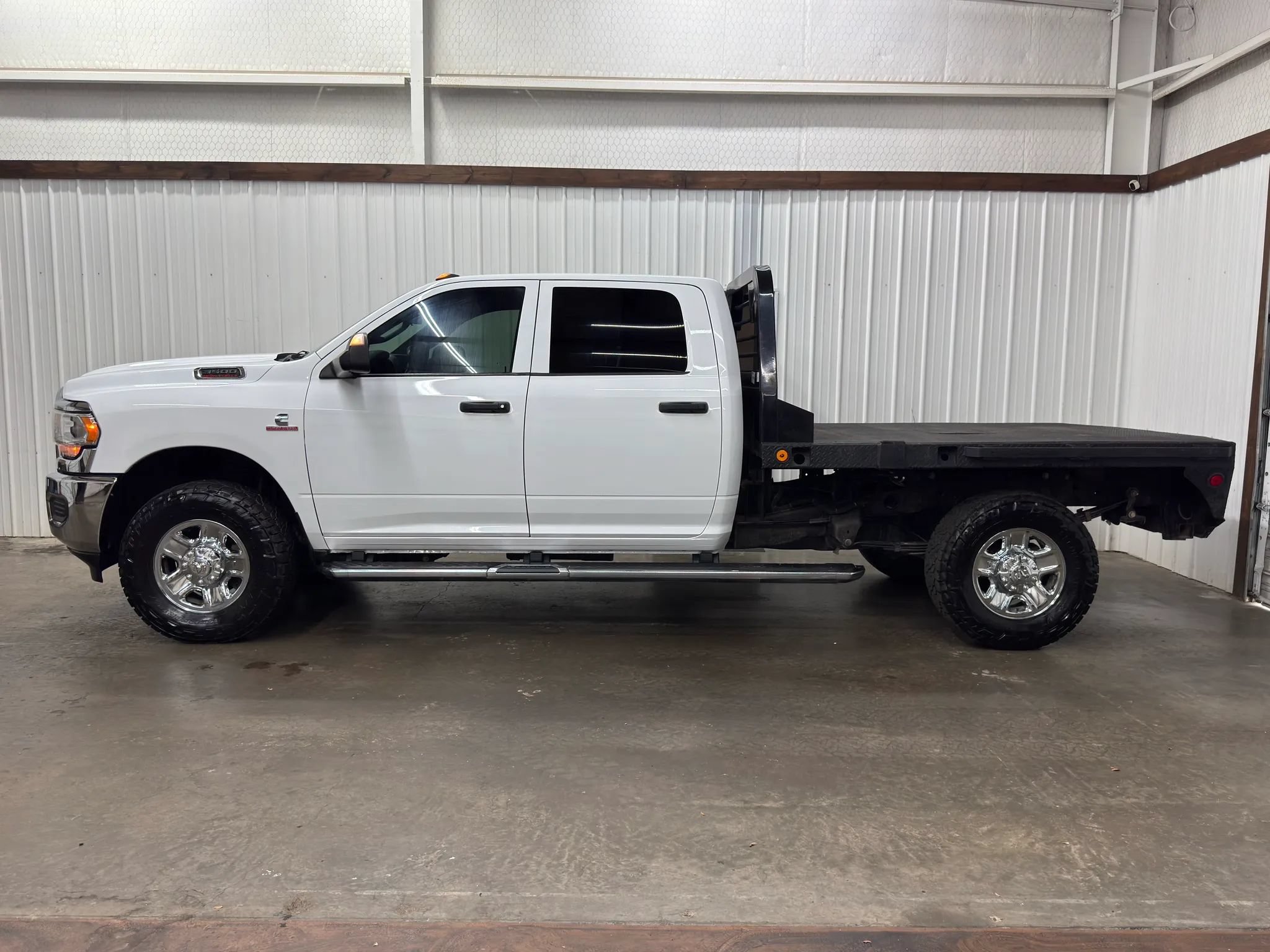 Used 2021 RAM 3500 Tradesman w/ Chrome Appearance Group AWD/4WD image 2