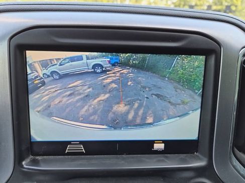 Used 2020 GMC Sierra 1500 SLE w/ SLE Value Package AWD/4WD image 16