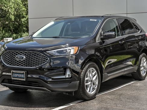Certified 2024 Ford Edge SEL w/ Convenience Package AWD/4WD image 5