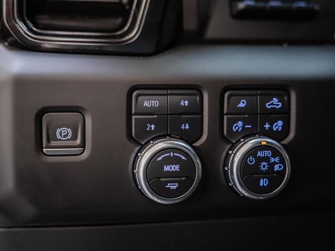 Used 2023 GMC Sierra 1500 AT4 w/ AT4 Premium Package image 55