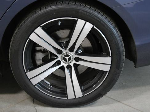 Used 2024 Mercedes-Benz C 300 Sedan image 17
