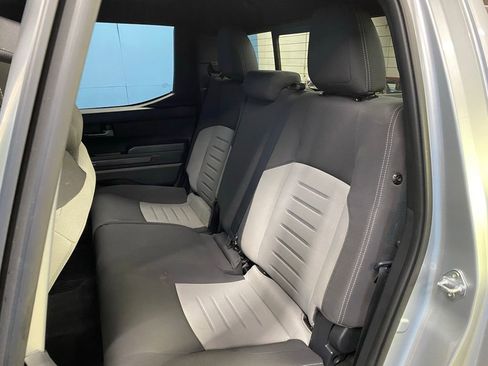 Used 2024 Toyota Tacoma TRD Sport image 39