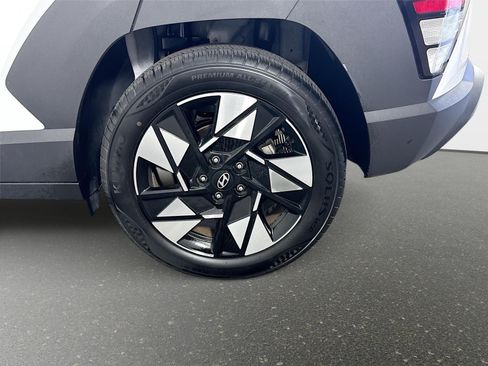 Certified 2024 Hyundai Kona SEL w/ Convenience Package FWD image 31