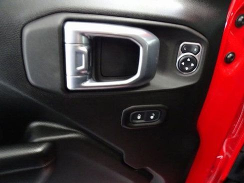 Certified 2021 Jeep Wrangler Unlimited Sport image 3