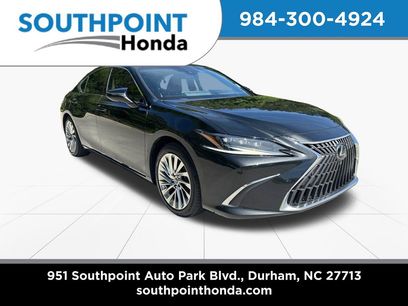 Used 2022 Lexus ES 350 Ultra Luxury w/ Accessory Package 2