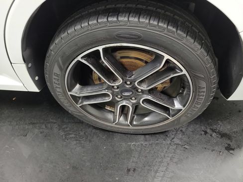 Used 2015 Ford Flex SEL w/ Equipment Group 202A FWD image 13