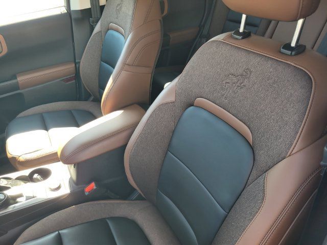 Certified 2025 Ford Bronco Sport Outer Banks w/ Outer Banks Tech Package+ AWD/4WD image 11