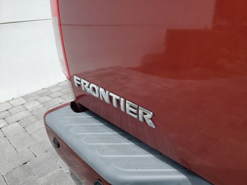 Used 2018 Nissan Frontier PRO-4X AWD/4WD image 8