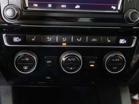 Used 2017 Volkswagen Jetta GLI image 49