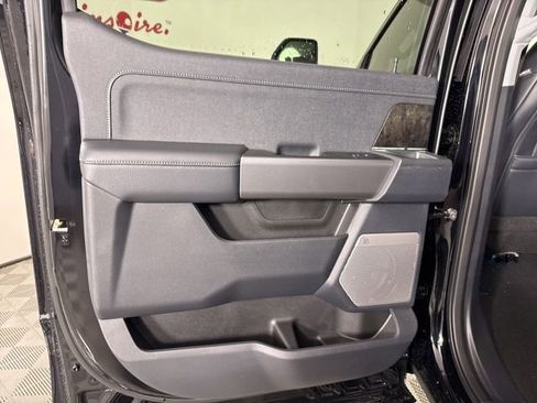 New 2026 Ford F350 Lariat w/ Black Appearance Package image 20