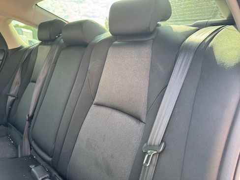 Used 2020 Honda Accord Hybrid image 10