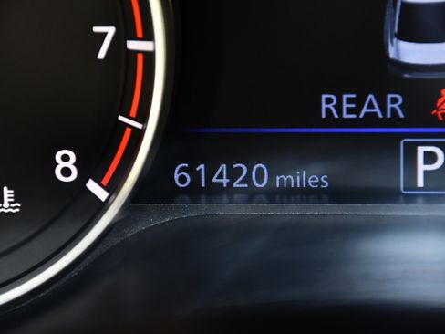 Used 2024 Nissan Altima 2.5 SV FWD image 17