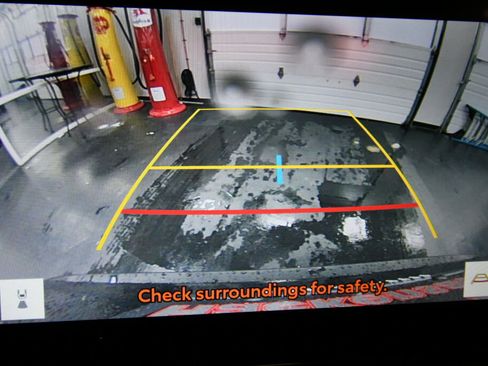 Used 2025 Toyota RAV4 XLE image 17