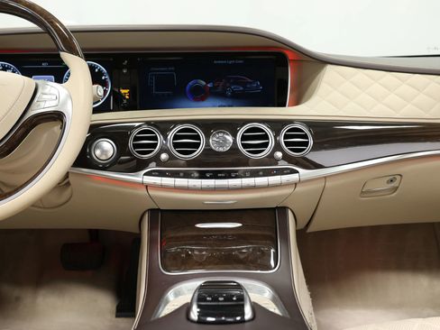 Used 2016 Mercedes-Benz Maybach S 600 image 38