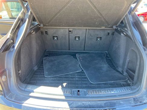 Used 2015 Porsche Macan Turbo image 27