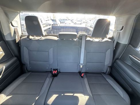 Used 2024 Chevrolet Silverado 1500 LT AWD/4WD image 22