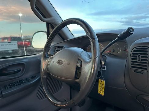 Used 2001 Ford F150 XLT image 18