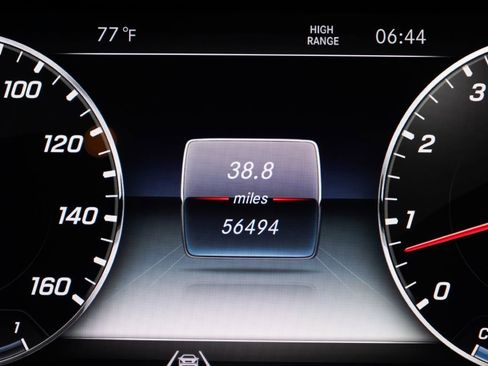 Used 2021 Mercedes-Benz G 550 w/ G Manufaktur Interior Package image 33