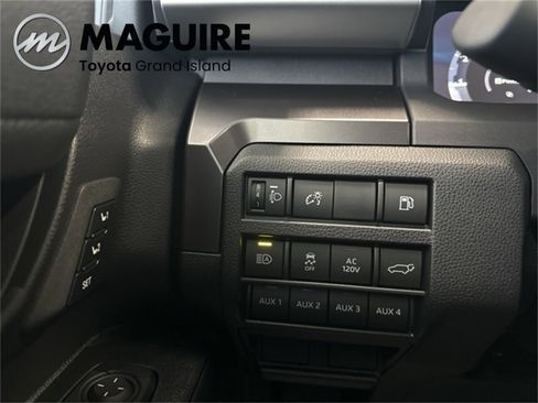 New 2025 Toyota 4Runner 4WD image 15