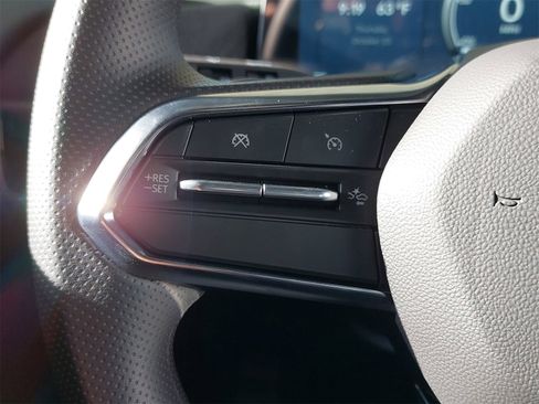 New 2025 Honda Prologue EX image 16