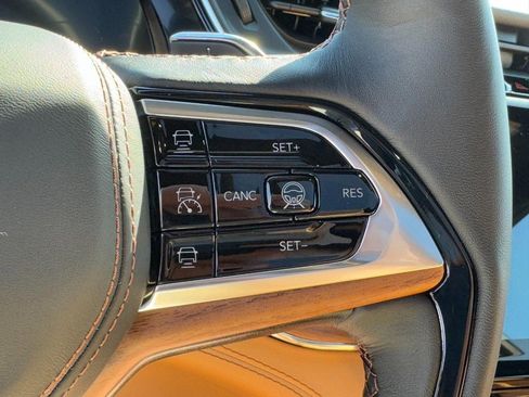 New 2025 Jeep Grand Cherokee Summit AWD/4WD image 12