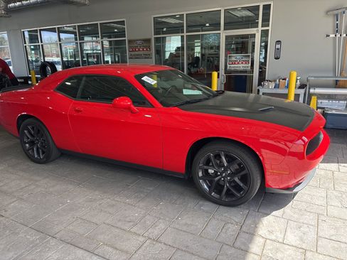Used 2023 Dodge Challenger SXT w/ Blacktop Package image 2