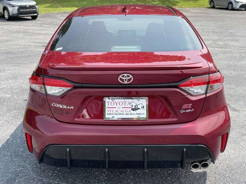Used 2026 Toyota Corolla SE FWD image 4