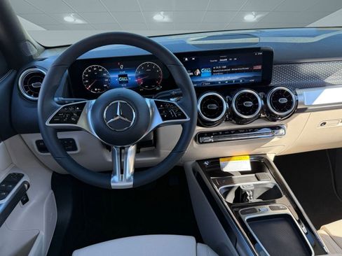 New 2026 Mercedes-Benz GLB 250 image 22