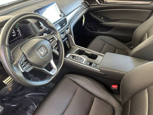 Used 2022 Honda Accord Sport image 4