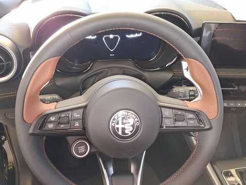 New 2025 Alfa Romeo Tonale image 17